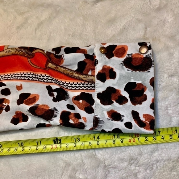 SALE! Fashion Nova Blouse S Oversiz White Red Brown Black Animal Chain Button-up - Picture 16 of 16